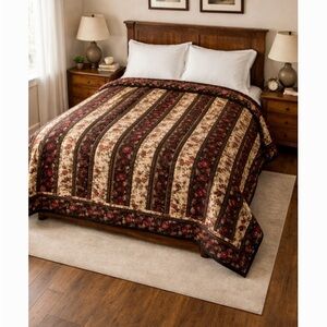 Handmade patchwork cotton quilt in Nwot condition